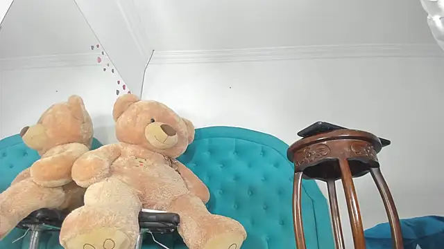 Alex Keit online show from 10-30-25, 01:23