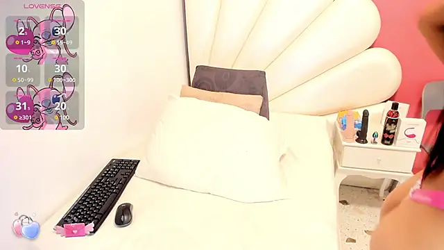 Vicky Freedom online show from 03-16-25, 02:33