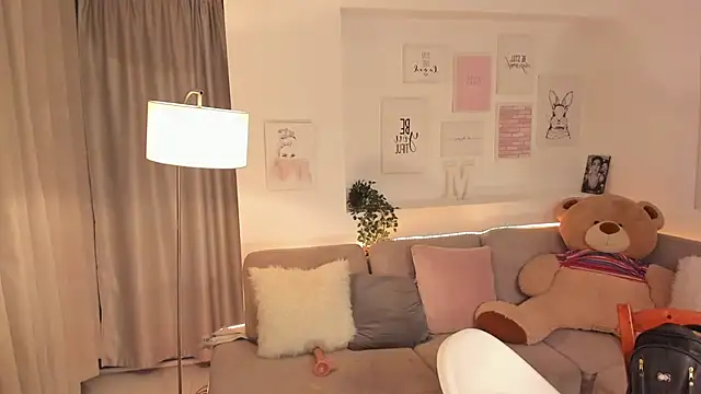 Nicolle foxy online show from 03-12-25, 08:10