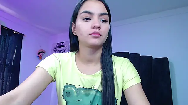 Snapshot of Ariel_Zeo1 chatting on 10-10-25, 07:35 Ariel Zeo1 online show from 10-10-25, 07:35