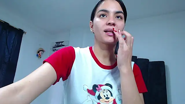 Snapshot of Ariel_Zeo1 chatting on 11-15-25, 07:32 Ariel Zeo1 online show from 11-15-25, 07:32