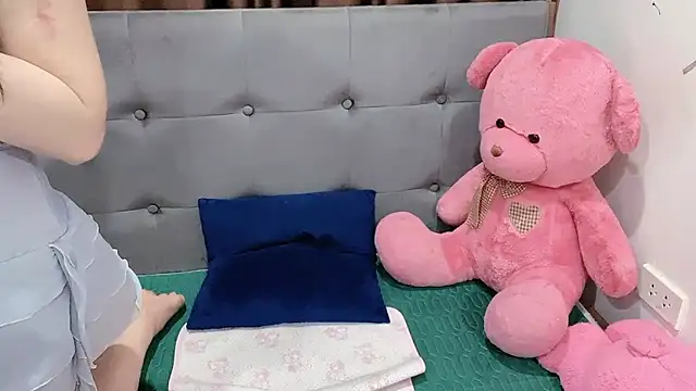 Funikio online show from 03-08-25, 06:54