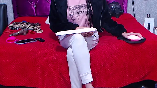 AyshaScott online show from 01-15-25, 12:36