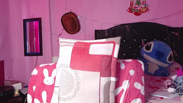 NikkiRous  online show from 11-19-25, 01:22