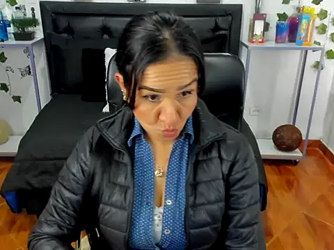 Violeta stilll online show from 11-19-25, 06:30