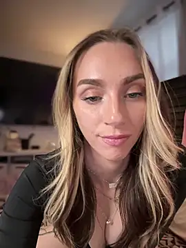 BrattyBae xo online show from 01-15-26, 07:50