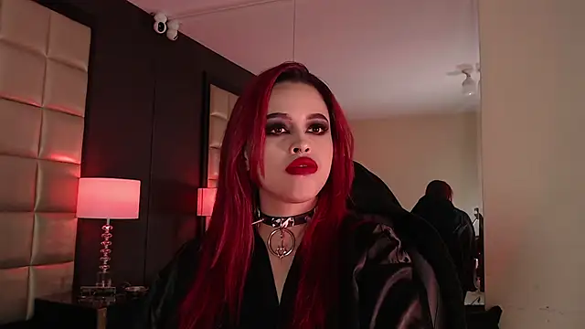 EvaaFoxxy1 online show from 02-17-25, 06:04