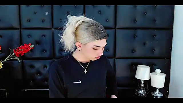 Daniela Pink  online show from 02-17-26, 07:09