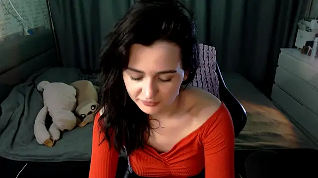 Snapshot of KiraYammy chatting on 11-24-25, 11:26 KiraYammy online show from 11-24-25, 11:26