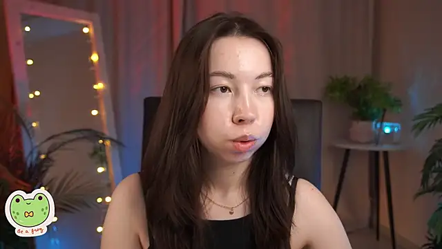 Sarah Son online show from 01-26-25, 05:34