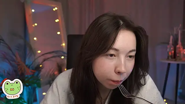 Sarah Son online show from 02-22-25, 11:35