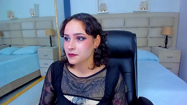 Snapshot of AnnyThompson_ chatting on 10-27-25, 09:08 AnnyThompson online show from 10-27-25, 09:08