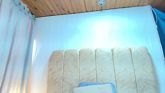 Zoe Curvy online show from 11-09-25, 12:58