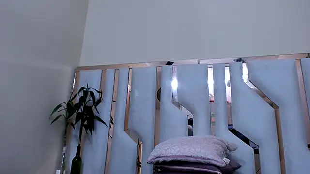 TifanyChill online show from 01-09-25, 02:54