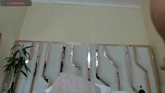 TifanyChill online show from 01-29-25, 12:12