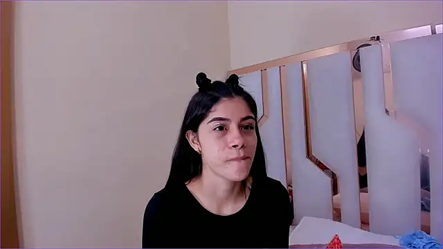 TifanyChill online show from 09-17-25, 08:54