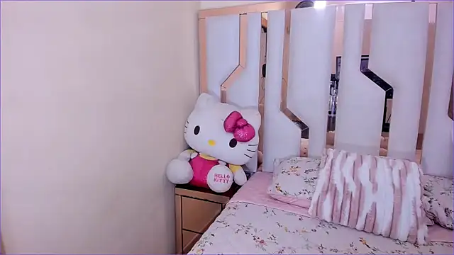 TifanyChill online show from 10-07-25, 07:00