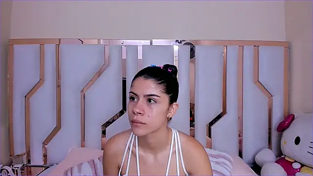 TifanyChill online show from 11-08-25, 05:23