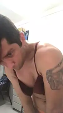 Snapshot of Kiss_me2507 chatting on 12-14-24, 06:41 Kiss me2507 online show from 12-14-24, 06:41