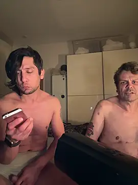 Snapshot of Kiss_me2507 chatting on 12-29-24, 03:00 Kiss me2507 online show from 12-29-24, 03:00