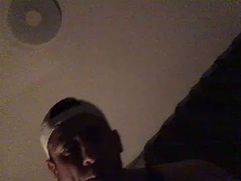 Snapshot of Kiss_me2507 chatting on 01-14-25, 05:40 Kiss me2507 online show from 01-14-25, 05:40