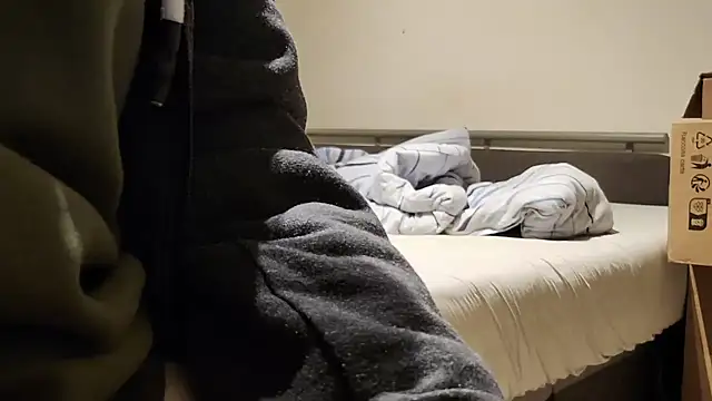 Snapshot of Alphapimmelchen chatting on 11-13-25, 05:39 Alphapimmelchen online show from 11-13-25, 05:39