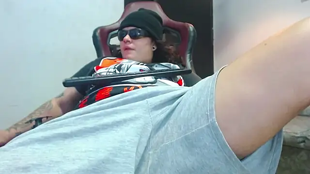 snowflake xxx online show from 11-15-25, 05:27