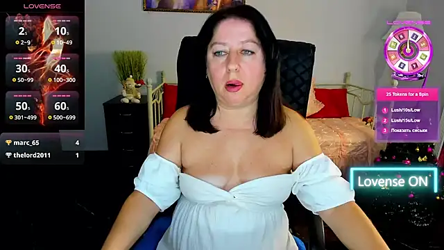 Julia Dean online show from 12-26-24, 03:42