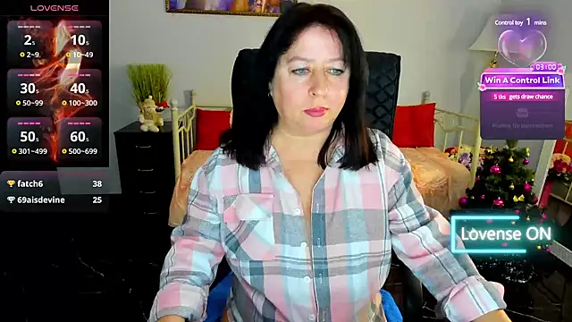 Julia Dean online show from 12-28-24, 03:48