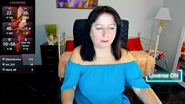 Julia Dean online show from 01-04-25, 05:58