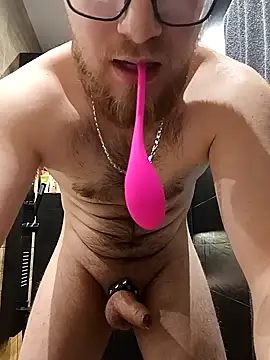 Snapshot of Sweet_bear69 chatting on 02-11-25, 08:10 Sweet bear69 online show from 02-11-25, 08:10