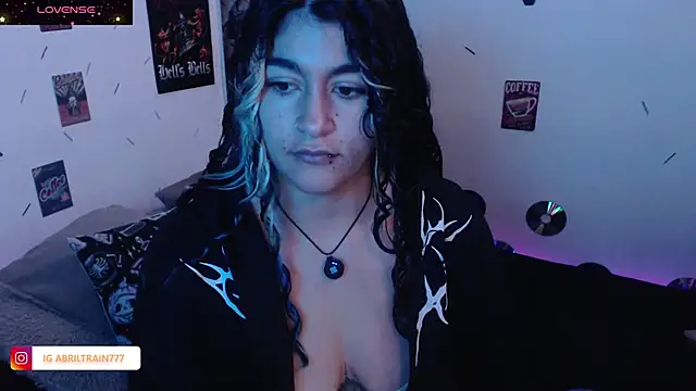 Snapshot of abril666 chatting on 11-07-25, 04:18 abril666 online show from 11-07-25, 04:18