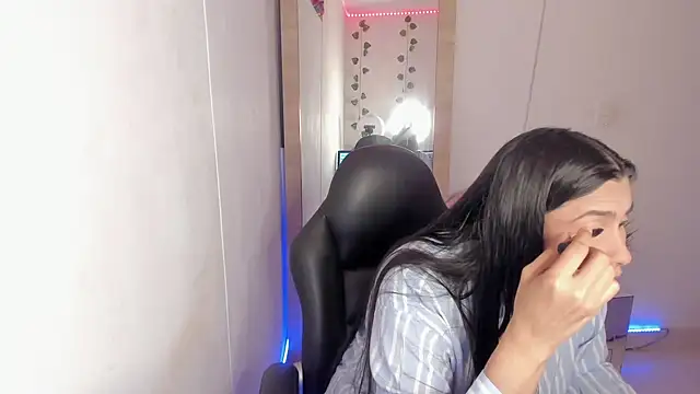 hellensexy online show from 12-19-24, 08:55