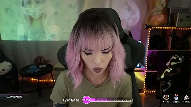 Snapshot of Kerry_Kirk chatting on 11-05-25, 06:41 Kerry Kirk online show from 11-05-25, 06:41