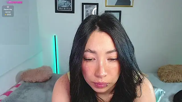 lilyy evanss online show from 03-19-25, 11:14
