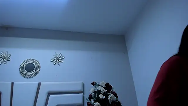 CamilaSofiia online show from 03-17-25, 07:37