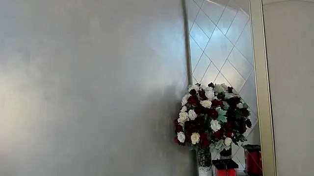 CamilaSofiia online show from 09-19-25, 07:47