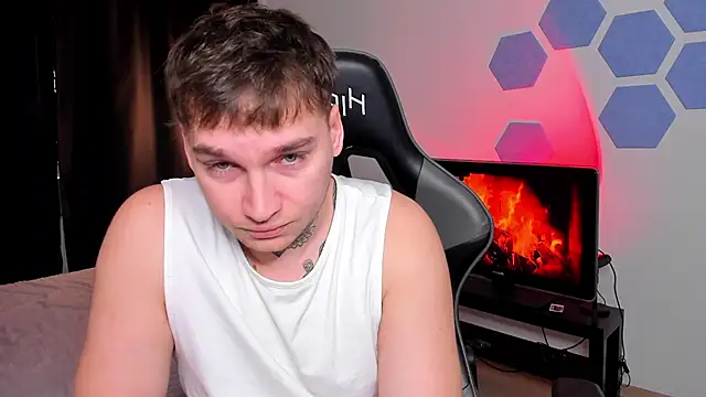 Chris Tyson online show from 12-04-25, 06:12