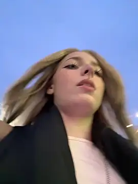 LoraaDoll online show from 10-28-25, 02:31