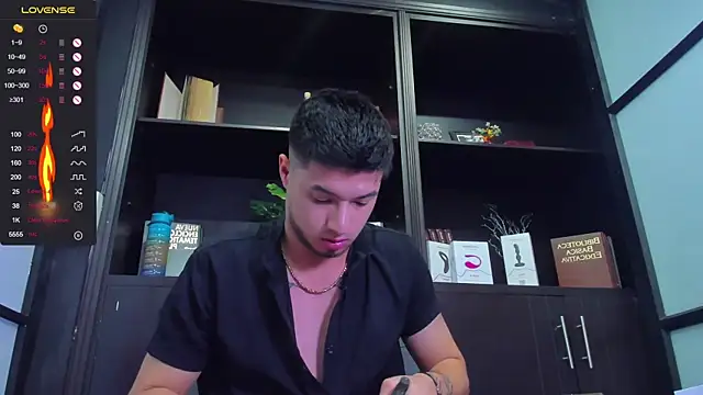 EdwardRoss  online show from 01-17-25, 01:25