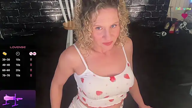 AmberJade AmJ online show from 11-19-25, 01:05