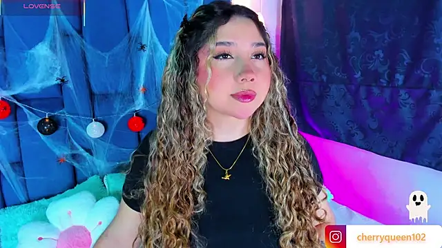 Cherryyquen online show from 10-17-25, 07:49