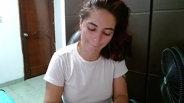 Kate lorens9 online show from 01-09-25, 11:24