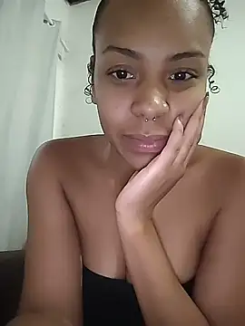 Julia Pretinha online show from 12-04-25, 01:20