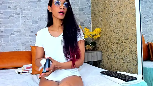 ZoeSmitth online show from 12-03-24, 02:14