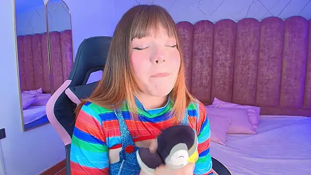 Fluffy Bubble21 online show from 04-17-26, 04:26