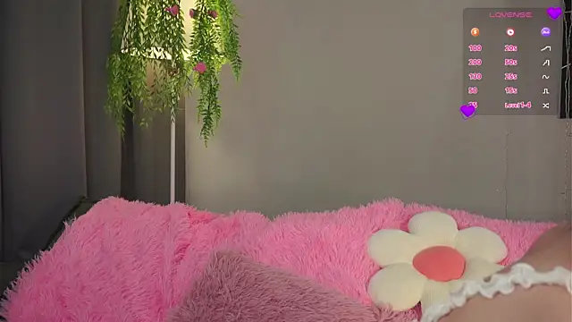 AmiLewis online show from 03-03-25, 01:10