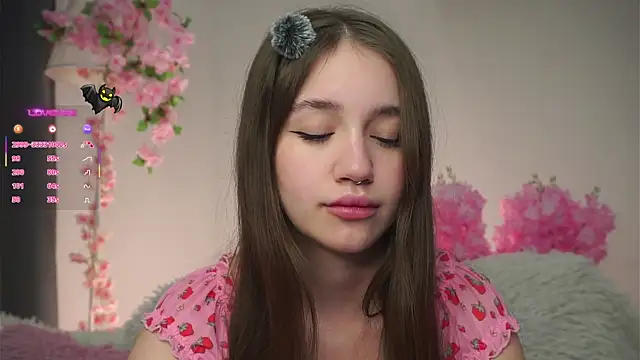 AmiLewis online show from 11-04-25, 01:05