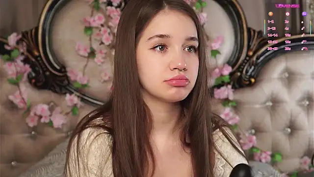 AmiLewis online show from 04-04-26, 01:04