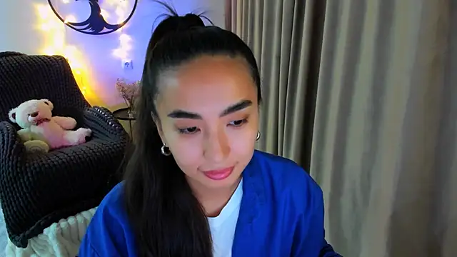 worldofkim online show from 11-27-25, 12:18